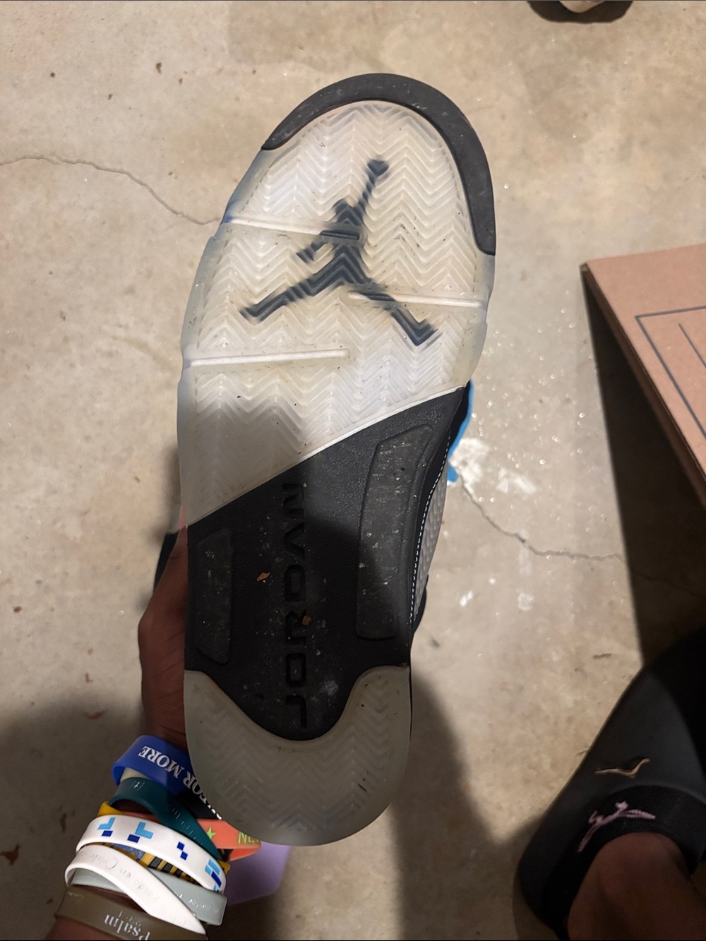 Jordan 5 Black University - Picture 4 of 4